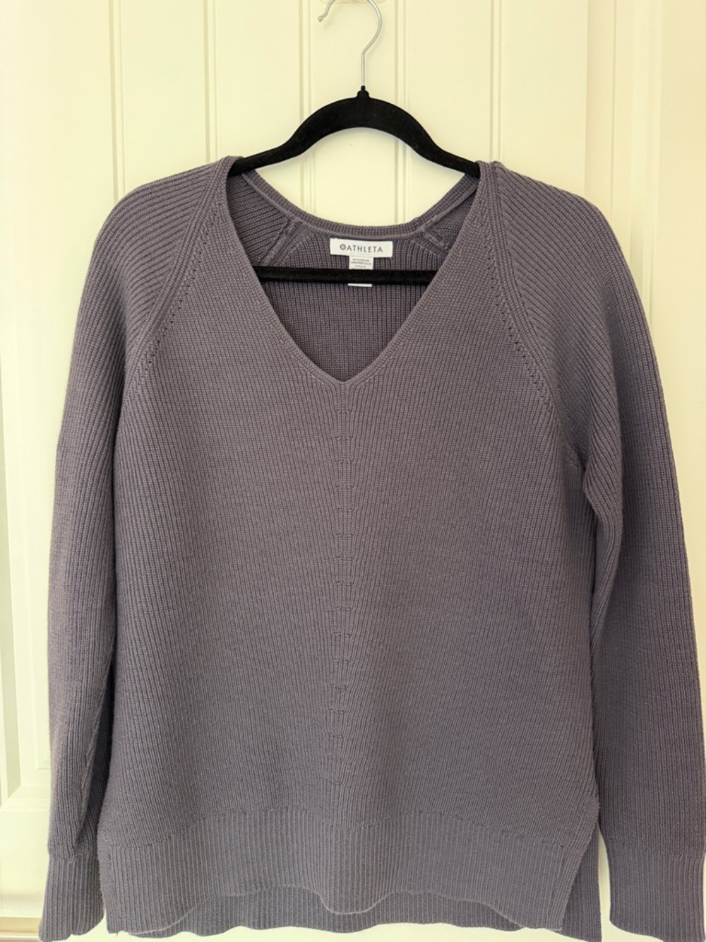 Athleta Women's Dusty Lavender V-Neck Sweater